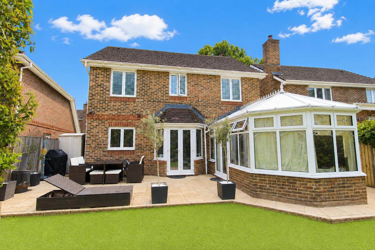 4 bed property in Roman Way, Carshalton